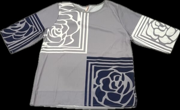 2XL Top with Floral Block Print - Image 4